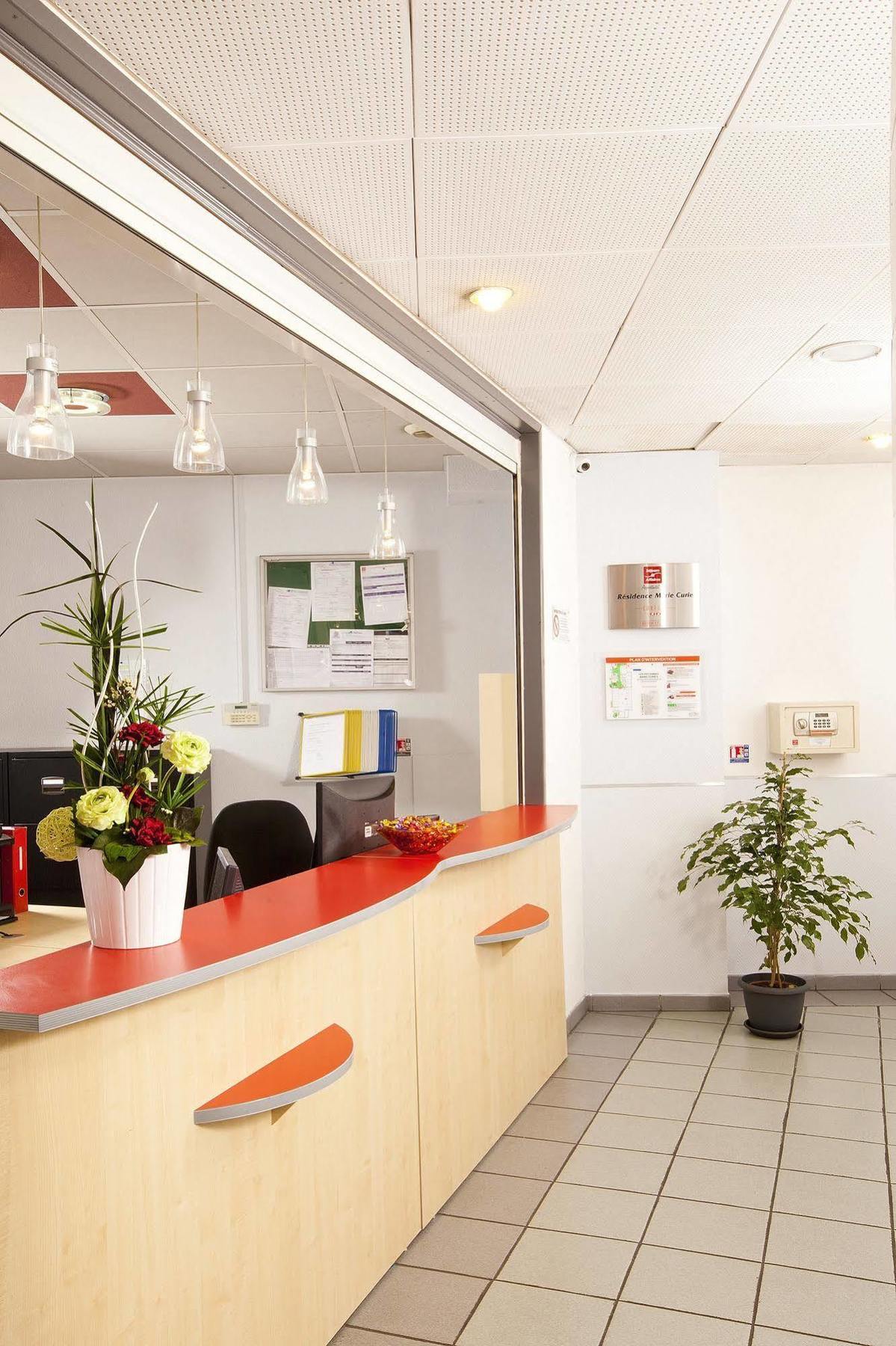 אפרטהוטל Sejours & Affaires Grenoble Marie Curie מראה חיצוני תמונה